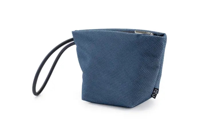 In-Zu Wristlet: Small Mouse-ESSE Purse Museum & Store