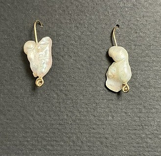 Cottler Fox Earrings: Baroque Pearl on Gold