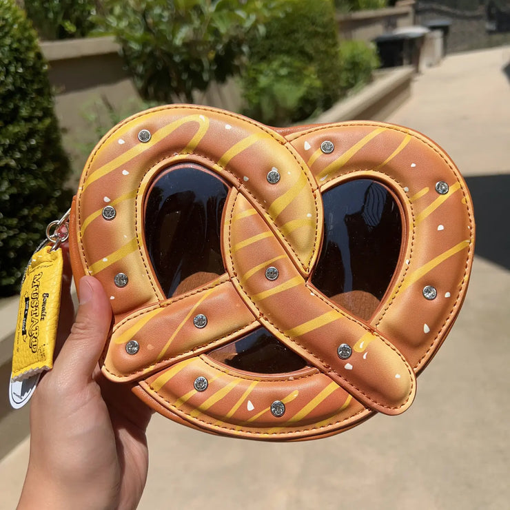 Bewaltz Bag: Delight Pretzel-ESSE Purse Museum & Store