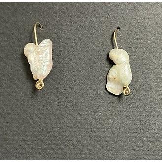 Cottler Fox Earrings: Baroque Pearl on Gold