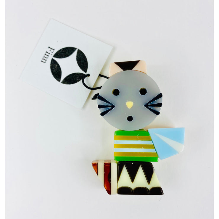 Finn Brooch: Allegria Rio Cat-ESSE Purse Museum & Store