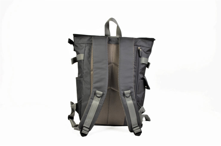 Harvest Label Backpack: 2-Tone Rolltop-ESSE Purse Museum & Store