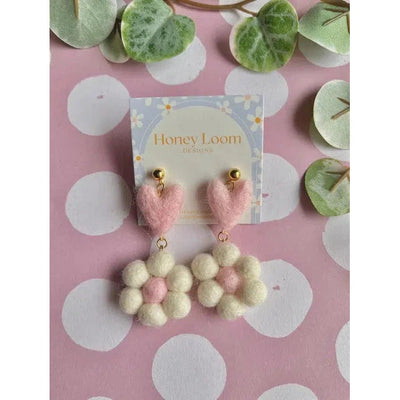 Honey Loom Designs: Mini Heart Felt Daisy-ESSE Purse Museum & Store