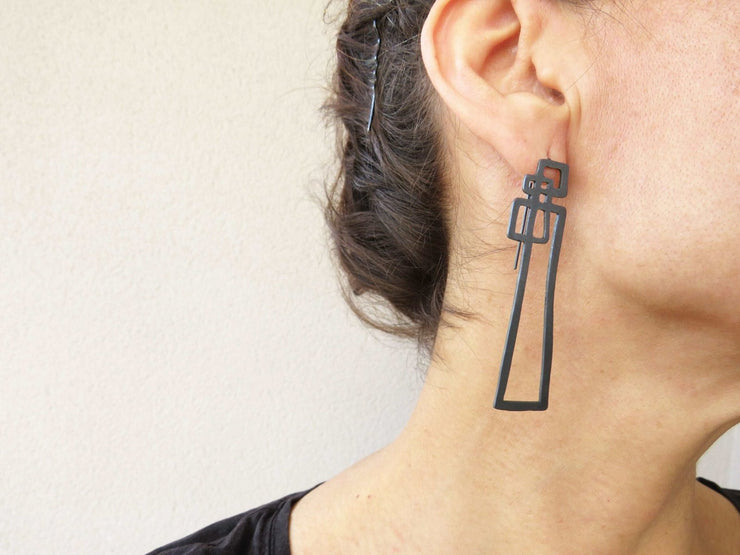 KimyaJewels Earrings: Abstract Oxidized Silver Dangle-ESSE Purse Museum & Store