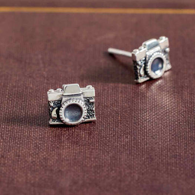 Nina Designs Earrings: Camera Posts-ESSE Purse Museum & Store