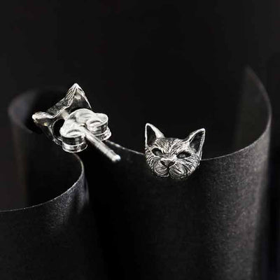 Nina Designs Earrings: Sterling Silver Cat Head Post-ESSE Purse Museum & Store