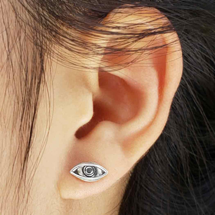 Nina Designs Earrings: Sterling Silver Dimensional Eye Post-ESSE Purse Museum & Store