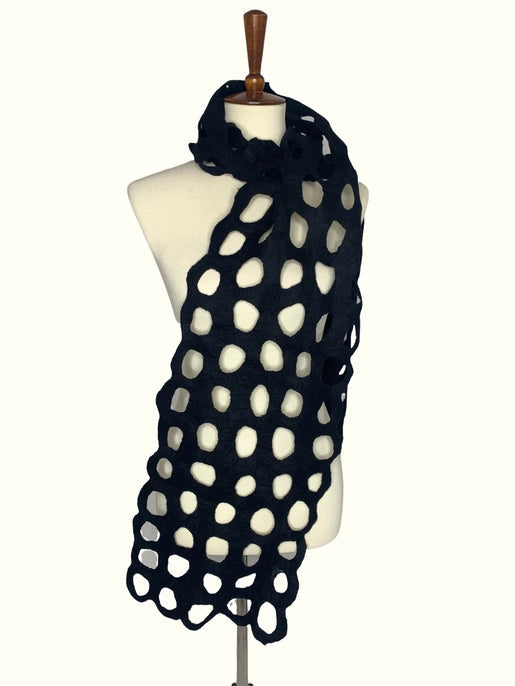 Pomegranate Moon Scarf: Black Ring-ESSE Purse Museum & Store