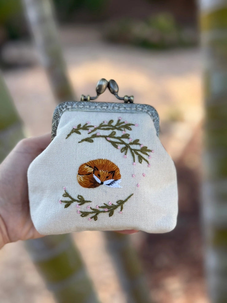 Quince Fables: Embroidered Coin Purse-ESSE Purse Museum & Store