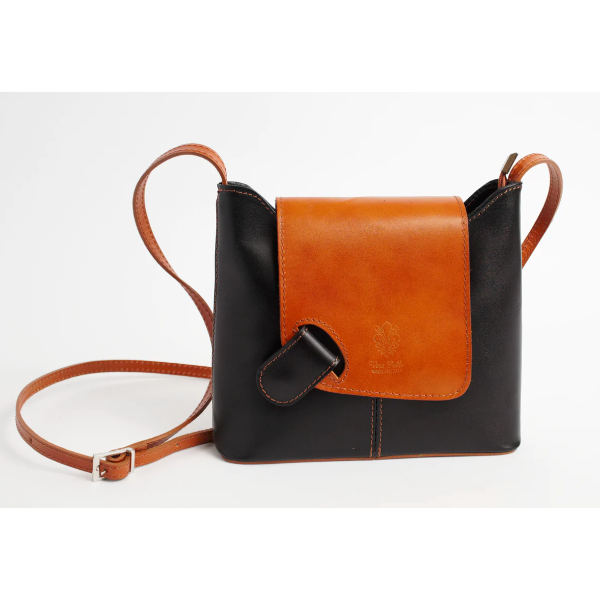 Sapahn Bag: Stanley Leather Crossbody Wristlet Wallet