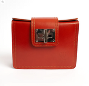 Solo Perche Bags: Siena-ESSE Purse Museum & Store