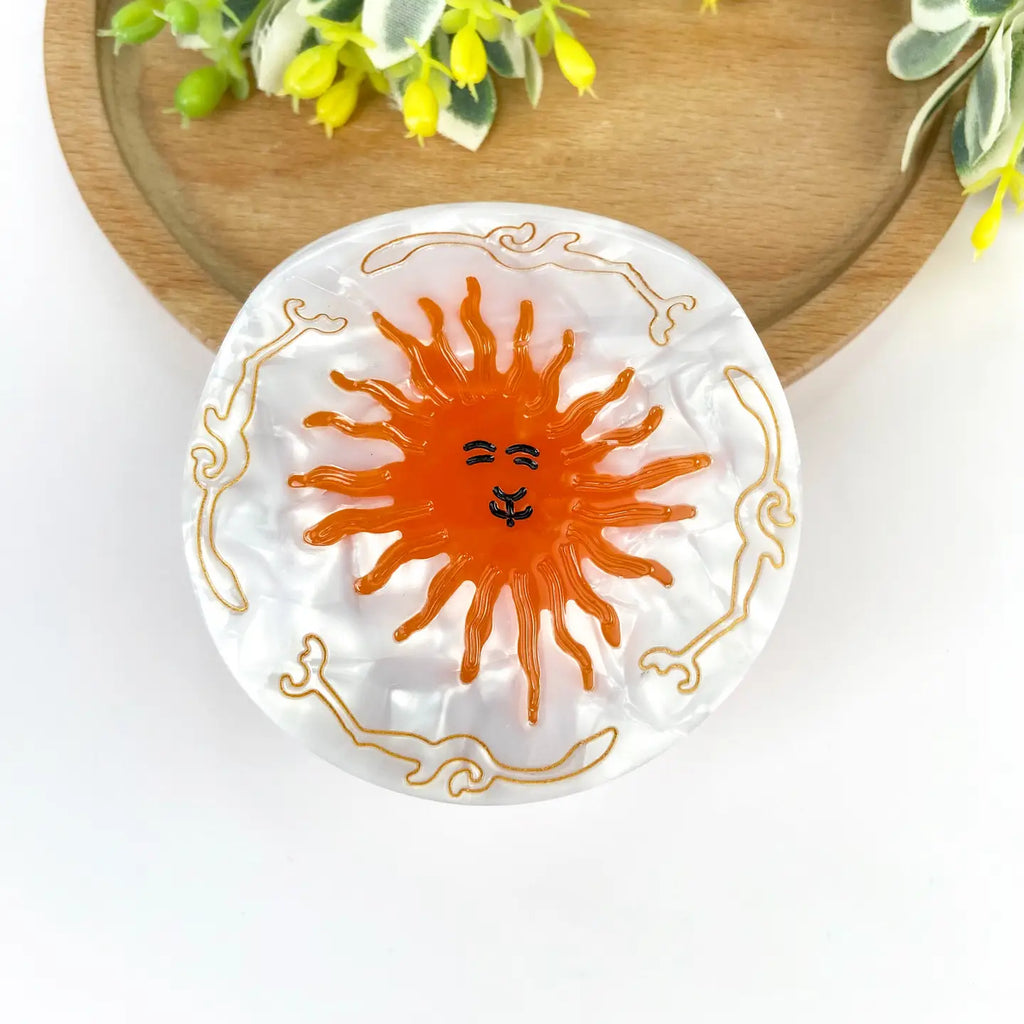 The Diva Soap Hair Claw: Round Sun-ESSE Purse Museum & Store