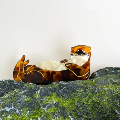 The Diva Soap Hair Claw: Sea Otter-ESSE Purse Museum & Store
