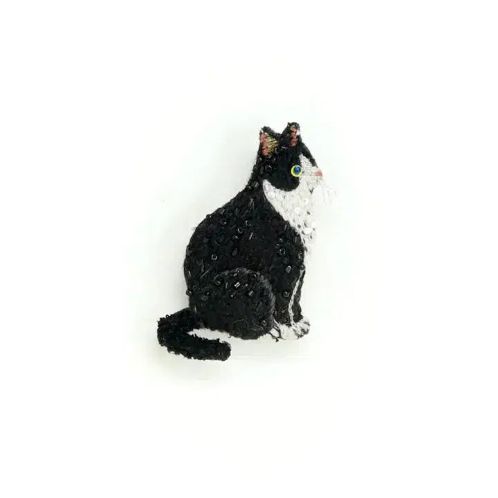 Trovelore Brooch: Maine Coon Cat-ESSE Purse Museum & Store