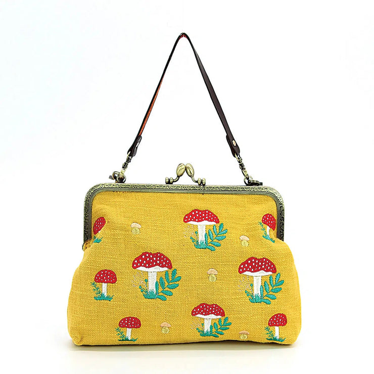 Comeco Bag: Kisslock Mushrooms-ESSE Purse Museum & Store