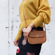 Keecie Bag: Cat Chase-ESSE Purse Museum & Store
