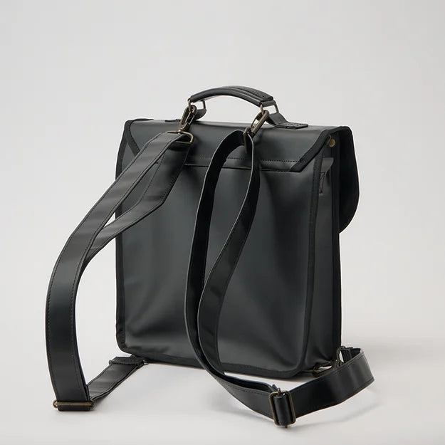 Kento Hashiguchi: Olden Square – ESSE Purse Museum & Store Kento Hashiguchi: Olden Square – ESSE Purse Museum & Store