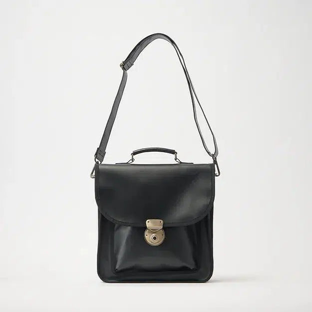 Kento Hashiguchi: Olden Square – ESSE Purse Museum & Store Kento Hashiguchi: Olden Square – ESSE Purse Museum & Store