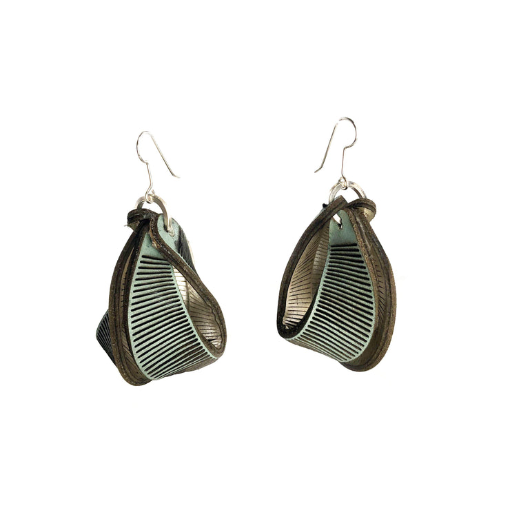 Oropopo Earrings: Cave Grotto-ESSE Purse Museum & Store