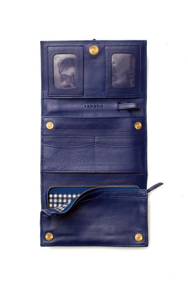 Sapahn Bag: Stanley Leather Crossbody Wristlet Wallet-ESSE Purse Museum & Store