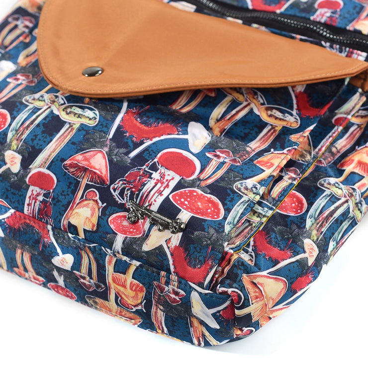 Sipsey Wilder Bag: Sidetrack Crossbody-ESSE Purse Museum & Store