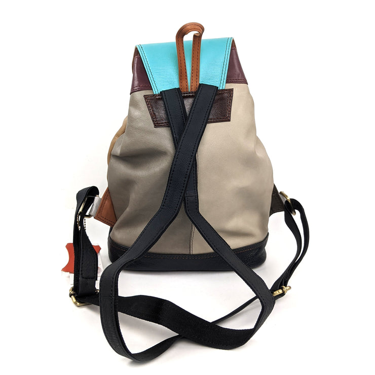 Soruka Bag: Olive Backpack – ESSE Purse Museum & Store